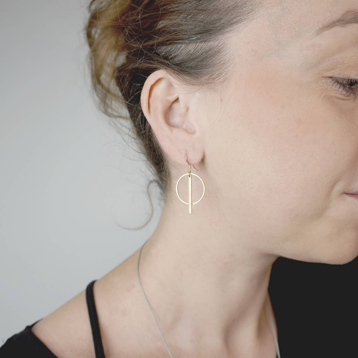 Geometrische Ohrhänger – Minimalistischer Schmuck für deinen Stil - Blossom Hair & Fashion